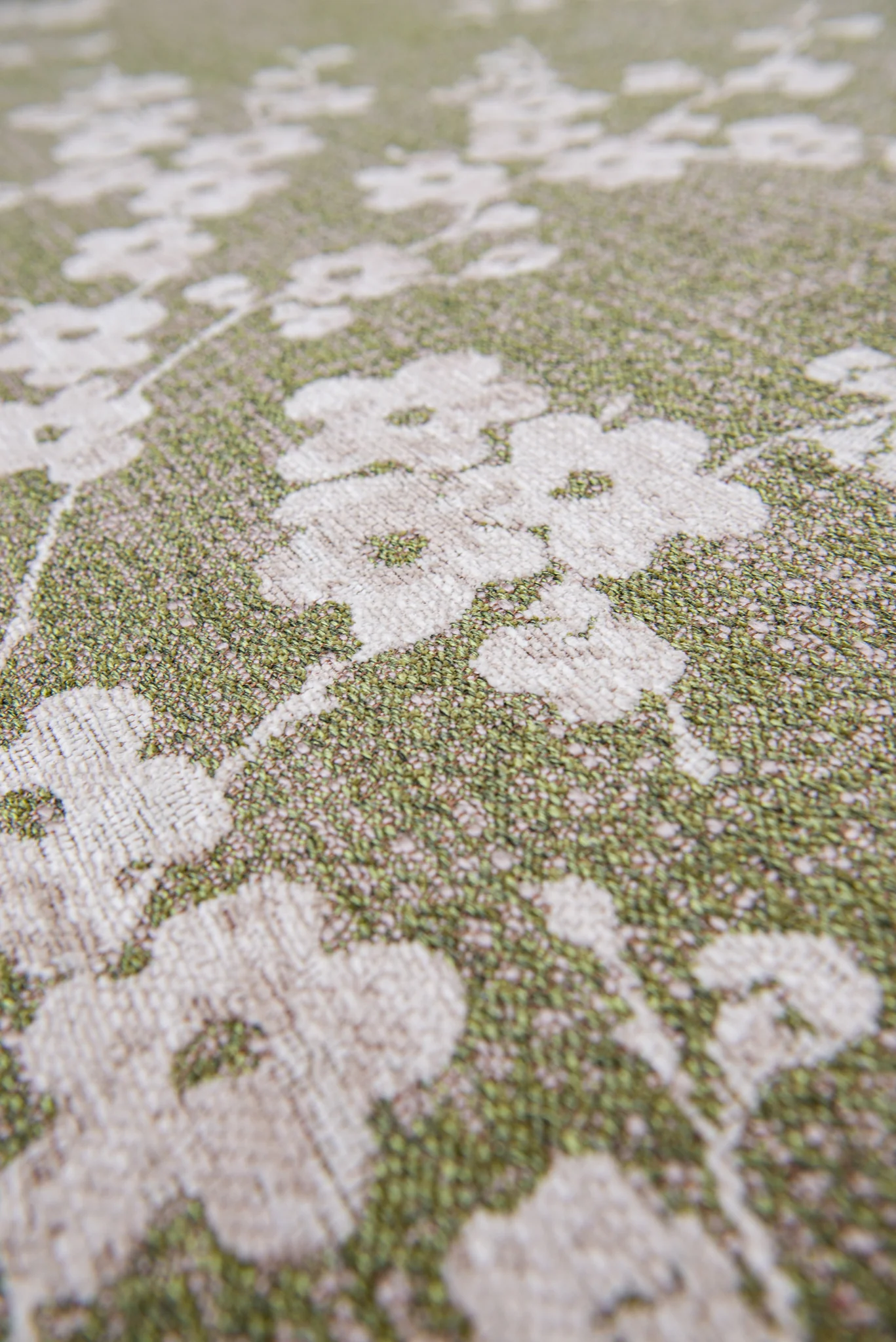 Louis de Poortere Sakura Round Wet Garden 9372 - Image 4